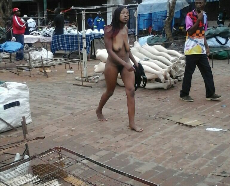Mzansi sex worker working naking naked in the city