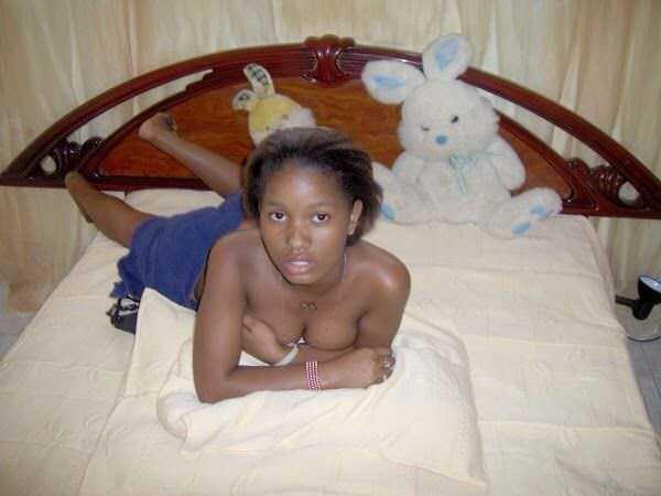 Mzansi school girl posting Naughty naked photos online  ZA porn