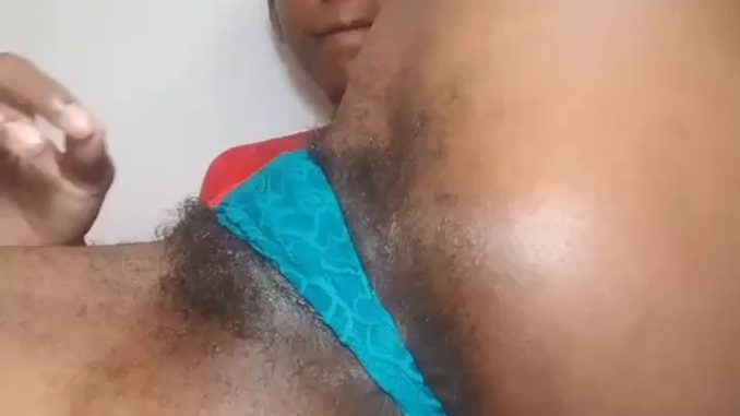 Kasi Girl Shows Off Her Hairy Pussy