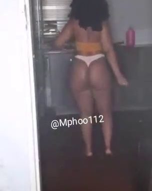 twerking big booty